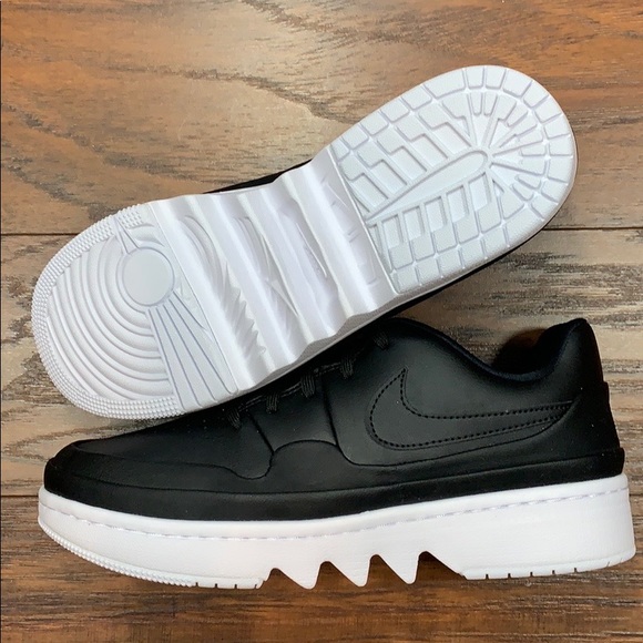 • Air Jordan 1 Jester XX Low Laced Womens Black/wh - Picture 5 of 16